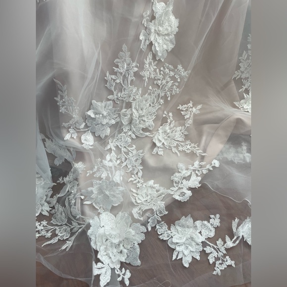 ELYSEE Detachable Bridal Overskirt - Picture 5 of 6